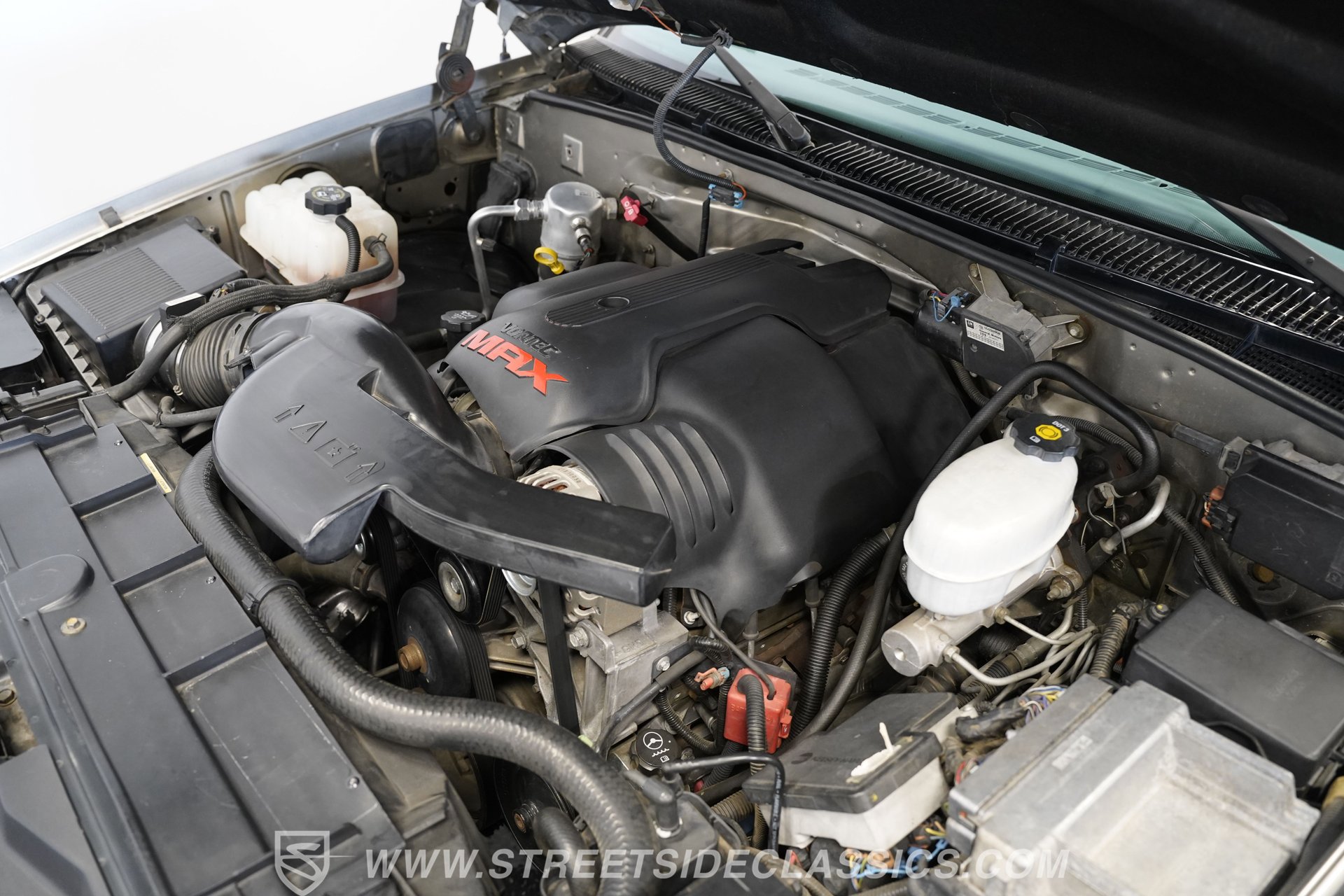 Used 1999 Chevrolet Tahoe 4WD 2-Door w/ Preferred Equipment Group image 38