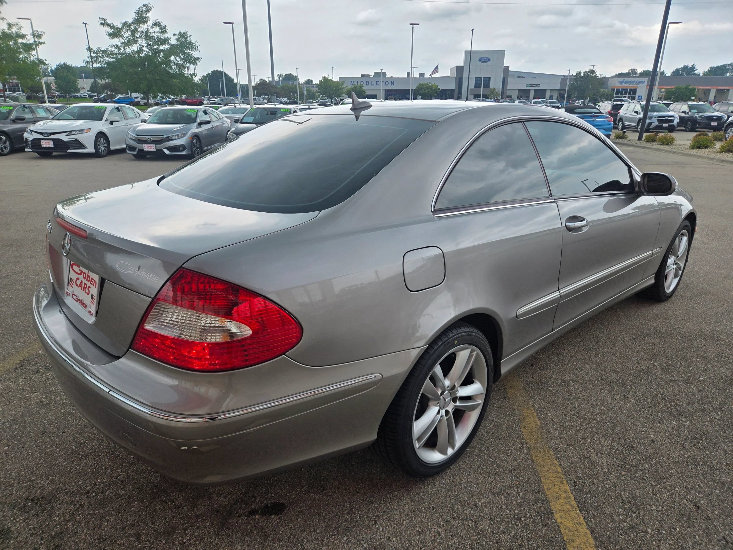 Used 2007 Mercedes-Benz CLK 350 Coupe image 4