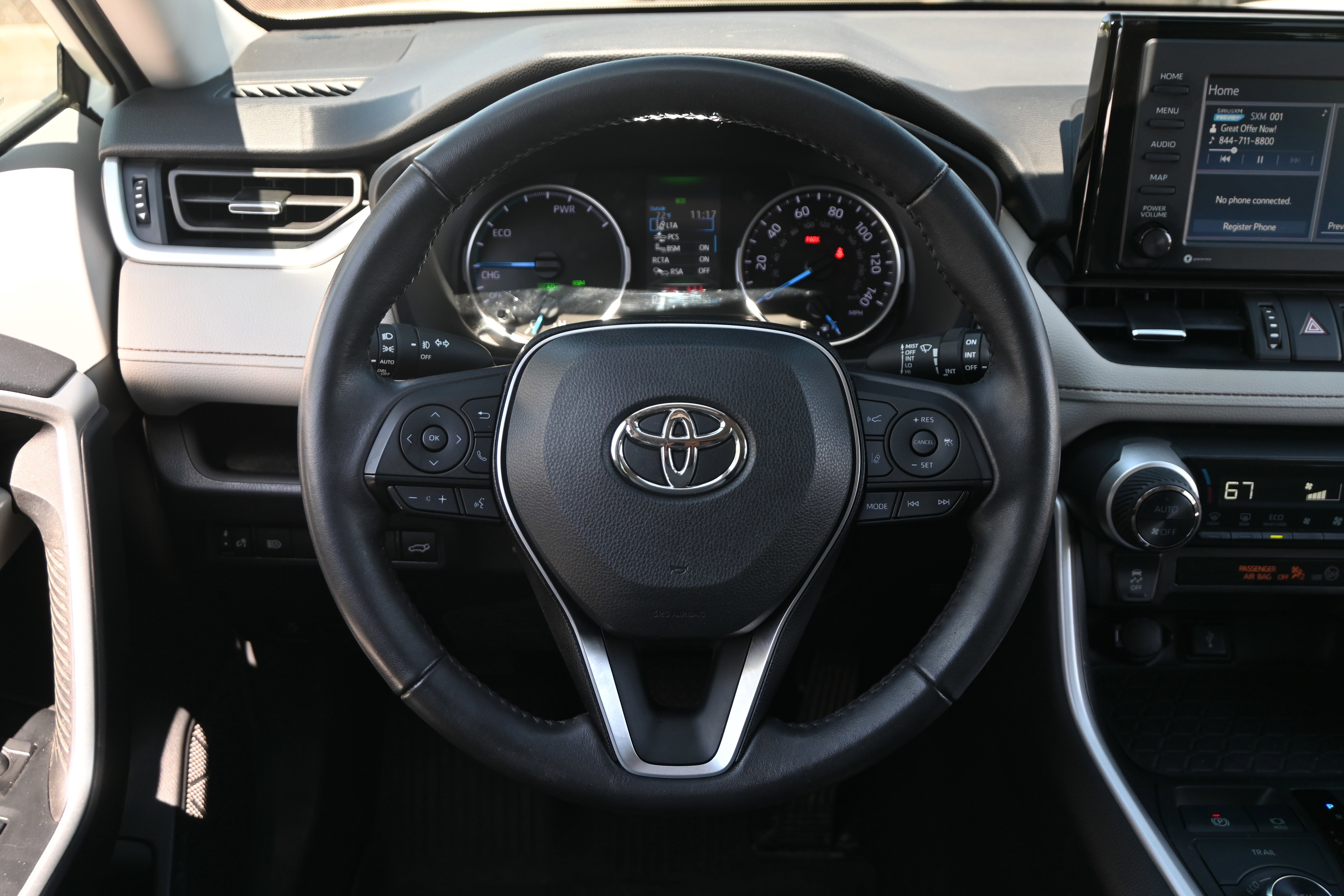Used 2022 Toyota RAV4 XLE Premium image 19