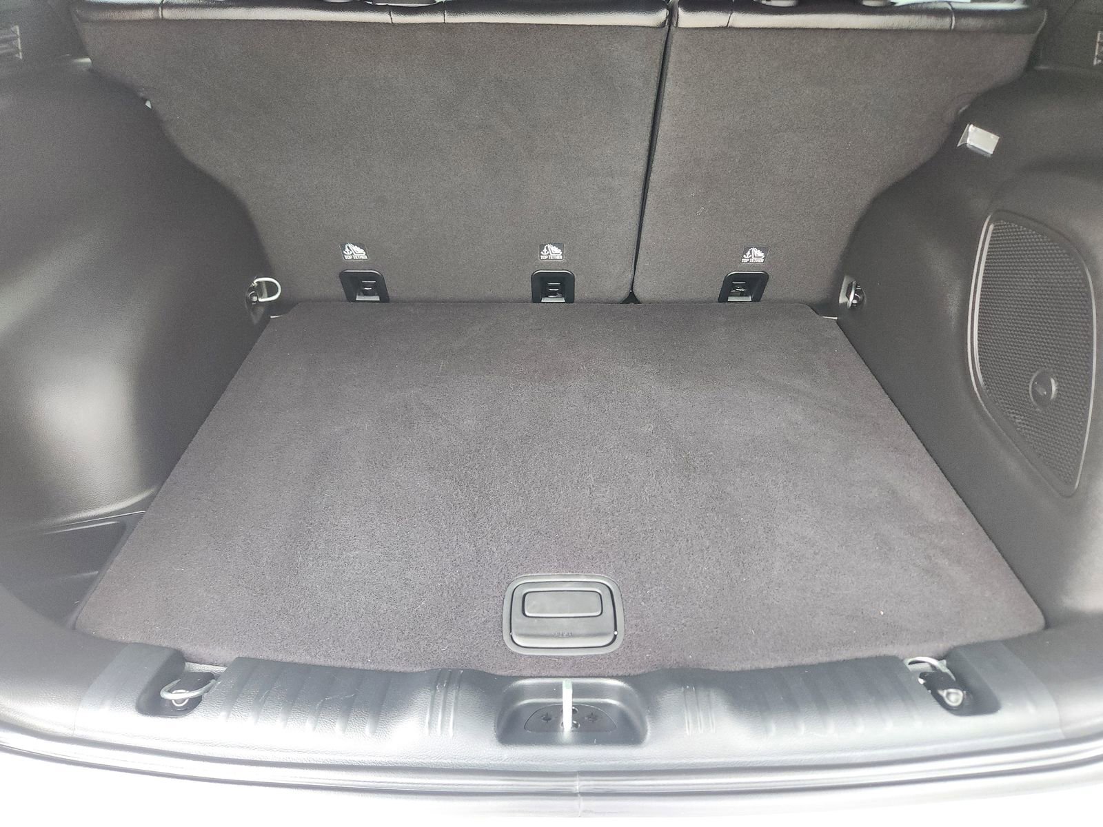 Used 2024 Jeep Compass Limited w/ High Altitude Package image 35