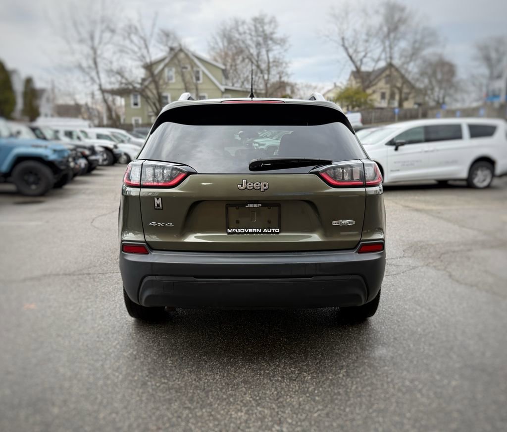 Used 2019 Jeep Cherokee Latitude w/ Popular Appearance Group image 10