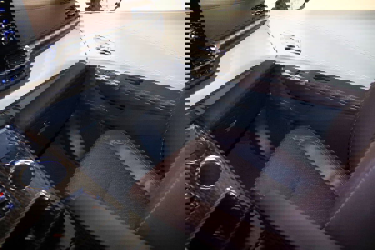 Used 2022 Toyota Sienna Platinum image 48