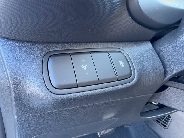 New 2025 Hyundai Venue Limited image 16