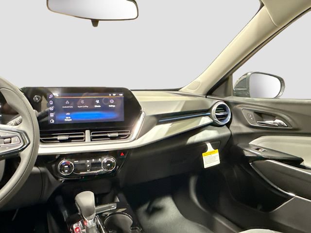 New 2026 Chevrolet Trax LT image 24