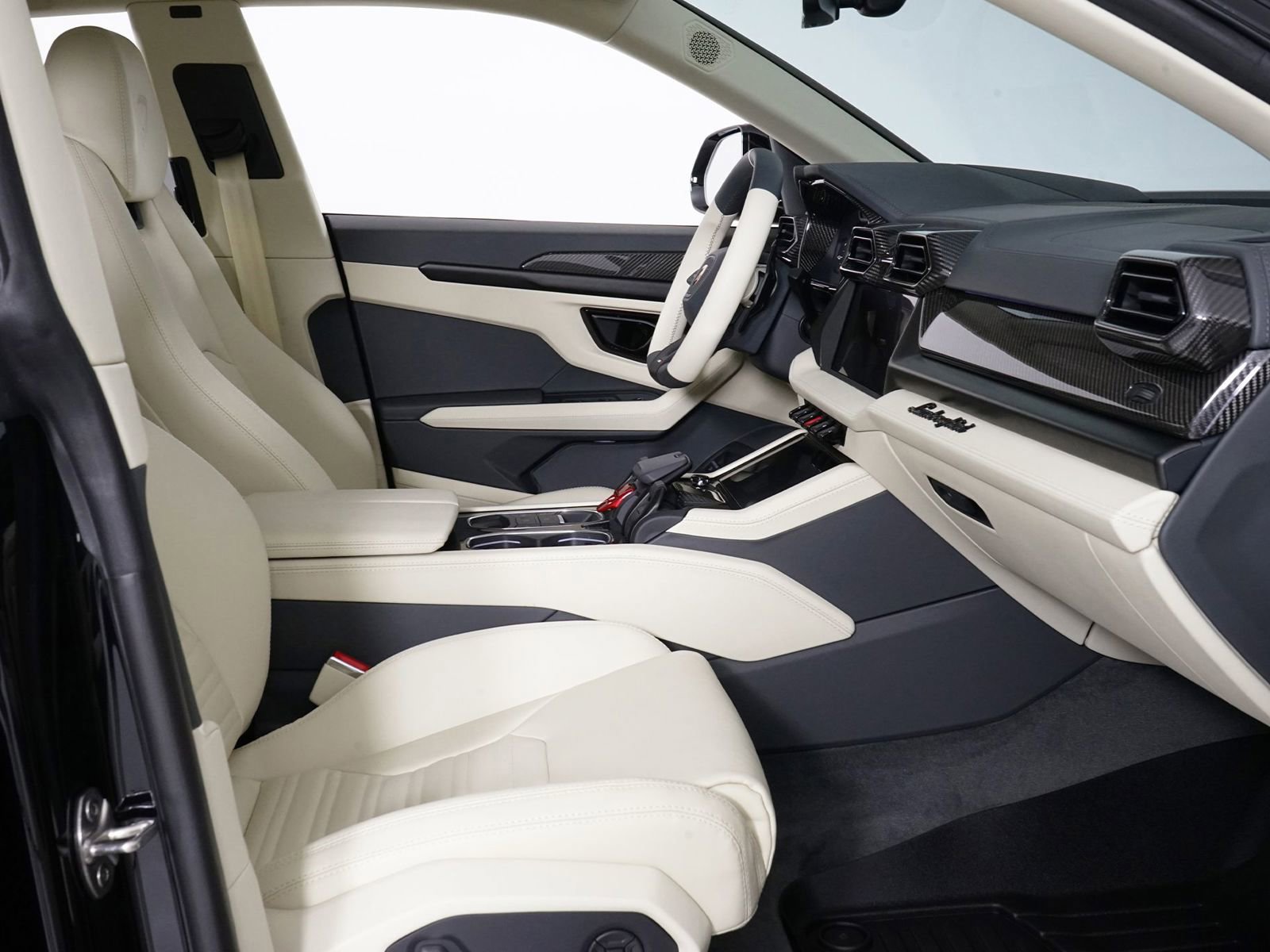 Used 2026 Lamborghini Urus SE AWD/4WD image 28