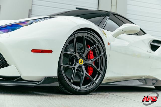 Used 2018 Ferrari 488 GTB RWD image 27