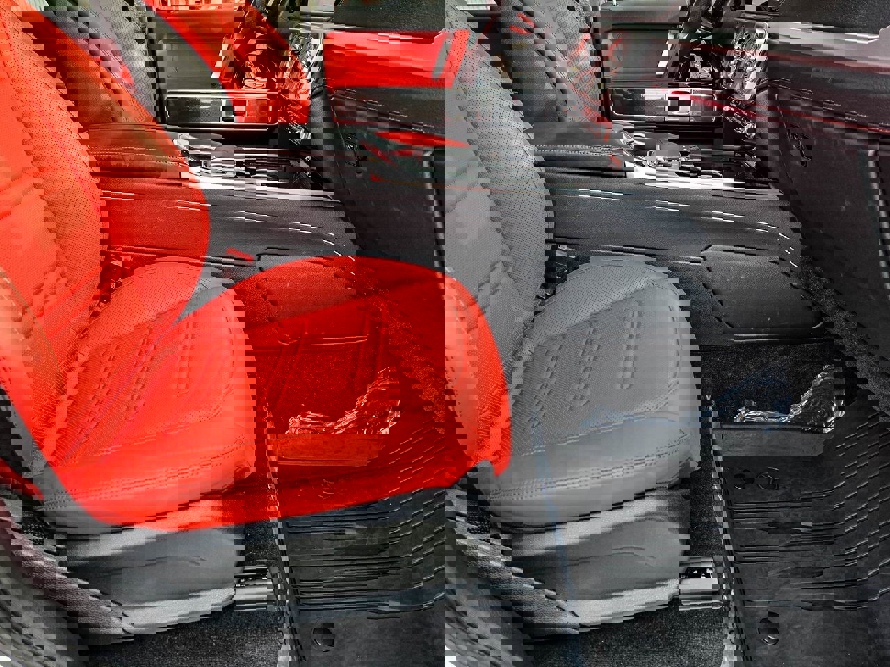 Used 2025 Mercedes-Benz G 550 image 40