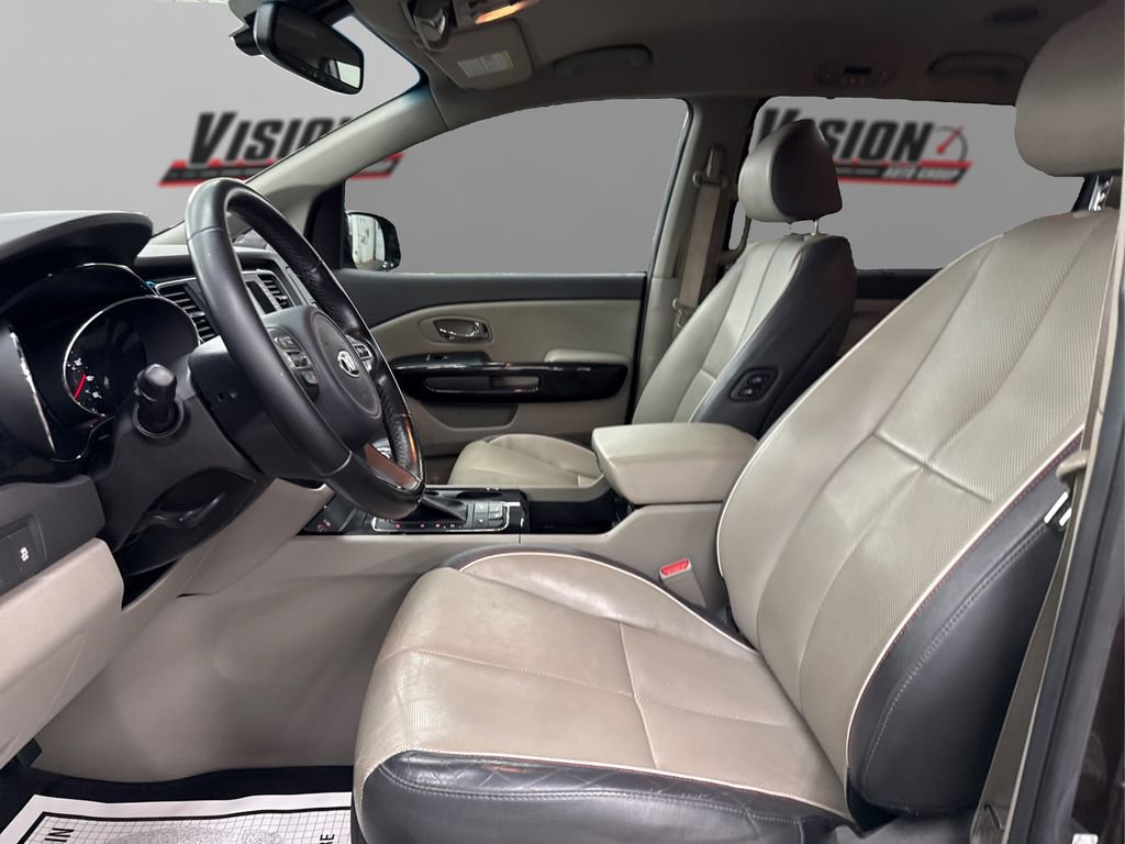 Used 2018 Kia Sedona EX image 9
