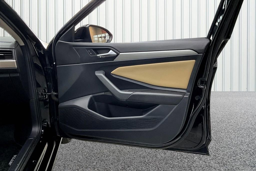 Used 2019 Volkswagen Jetta SE image 28