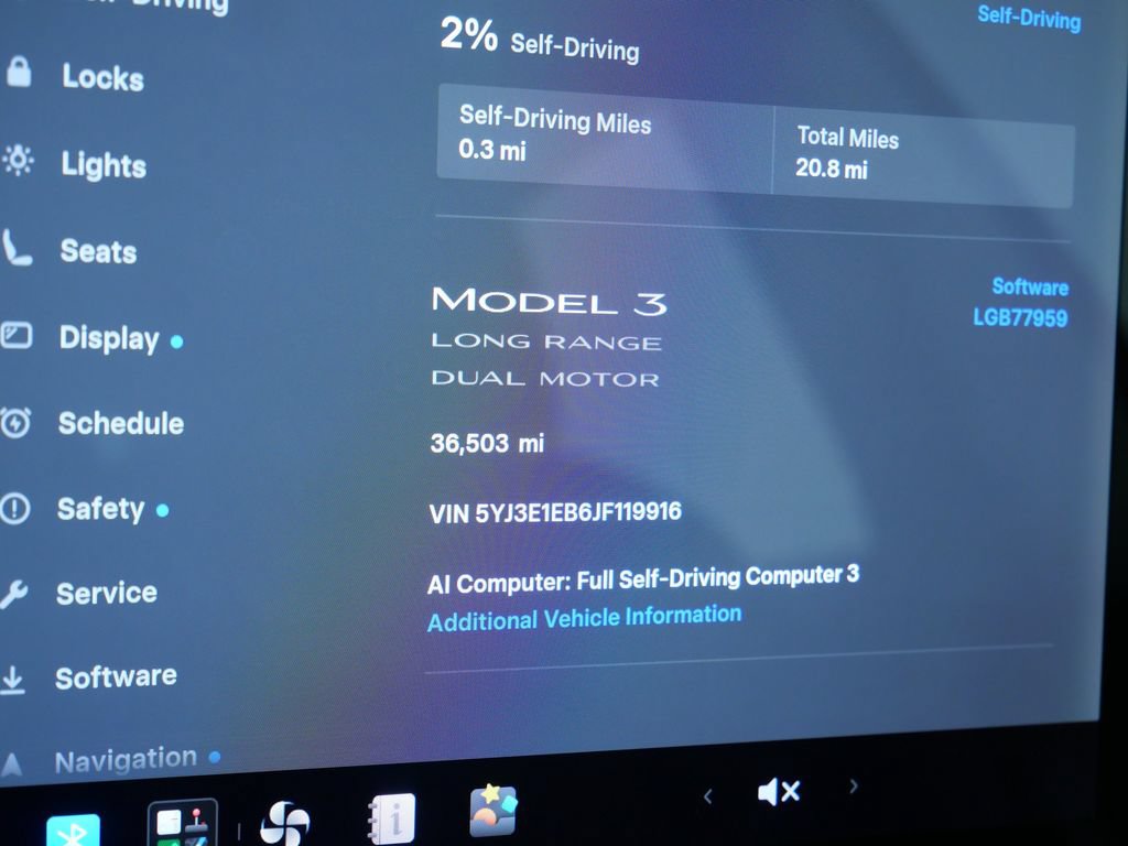 Used 2018 Tesla Model 3 Long Range AWD/4WD image 30