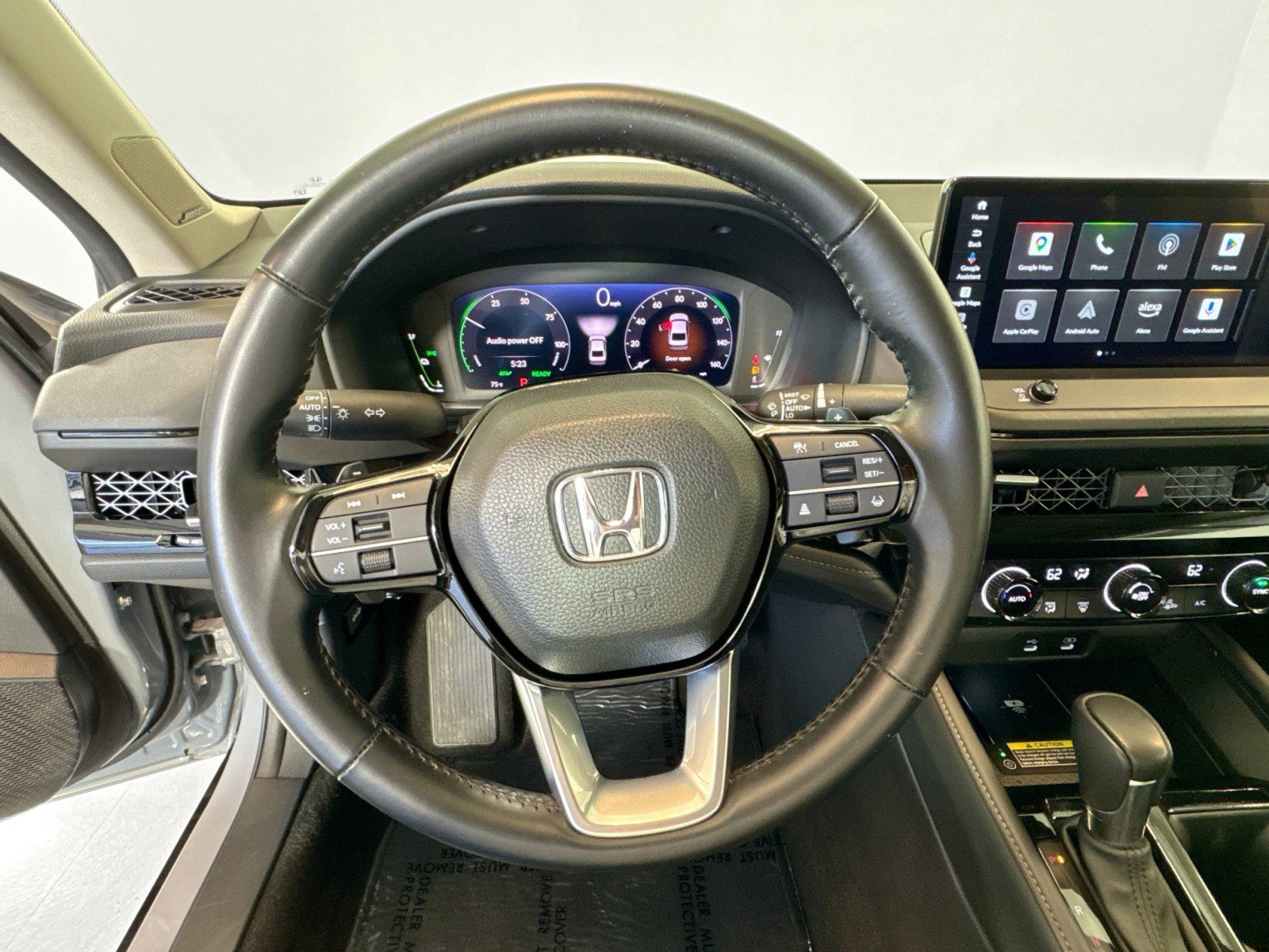 Used 2024 Honda Accord Touring image 14