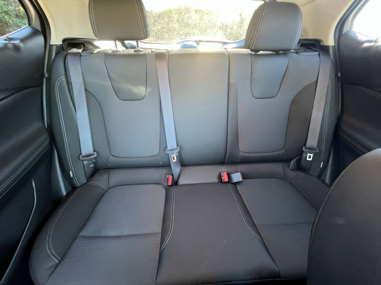 Used 2025 Buick Encore GX Preferred image 33