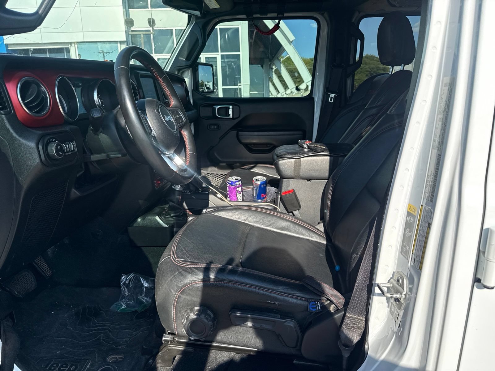 Used 2022 Jeep Gladiator Rubicon w/ Trailer Tow Package AWD/4WD image 13