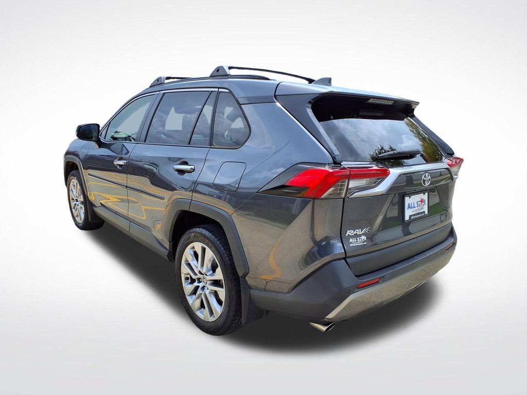 Used 2020 Toyota RAV4 Limited FWD image 11