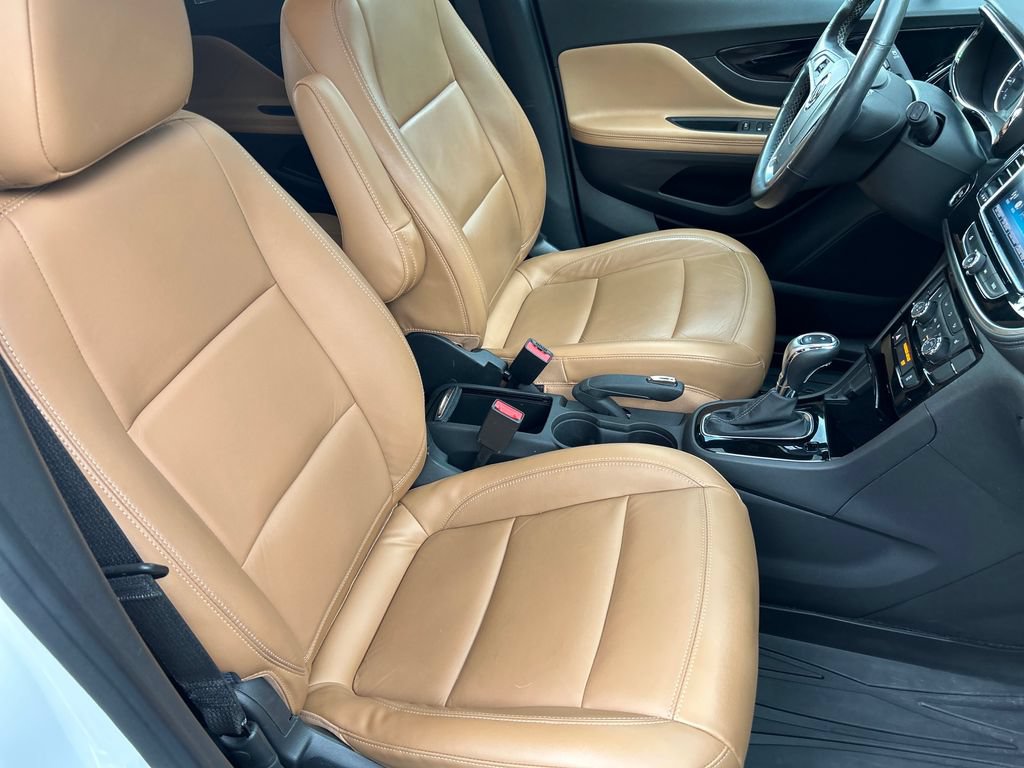 Used 2020 Buick Encore Essence w/ Experience Buick Package AWD/4WD image 14