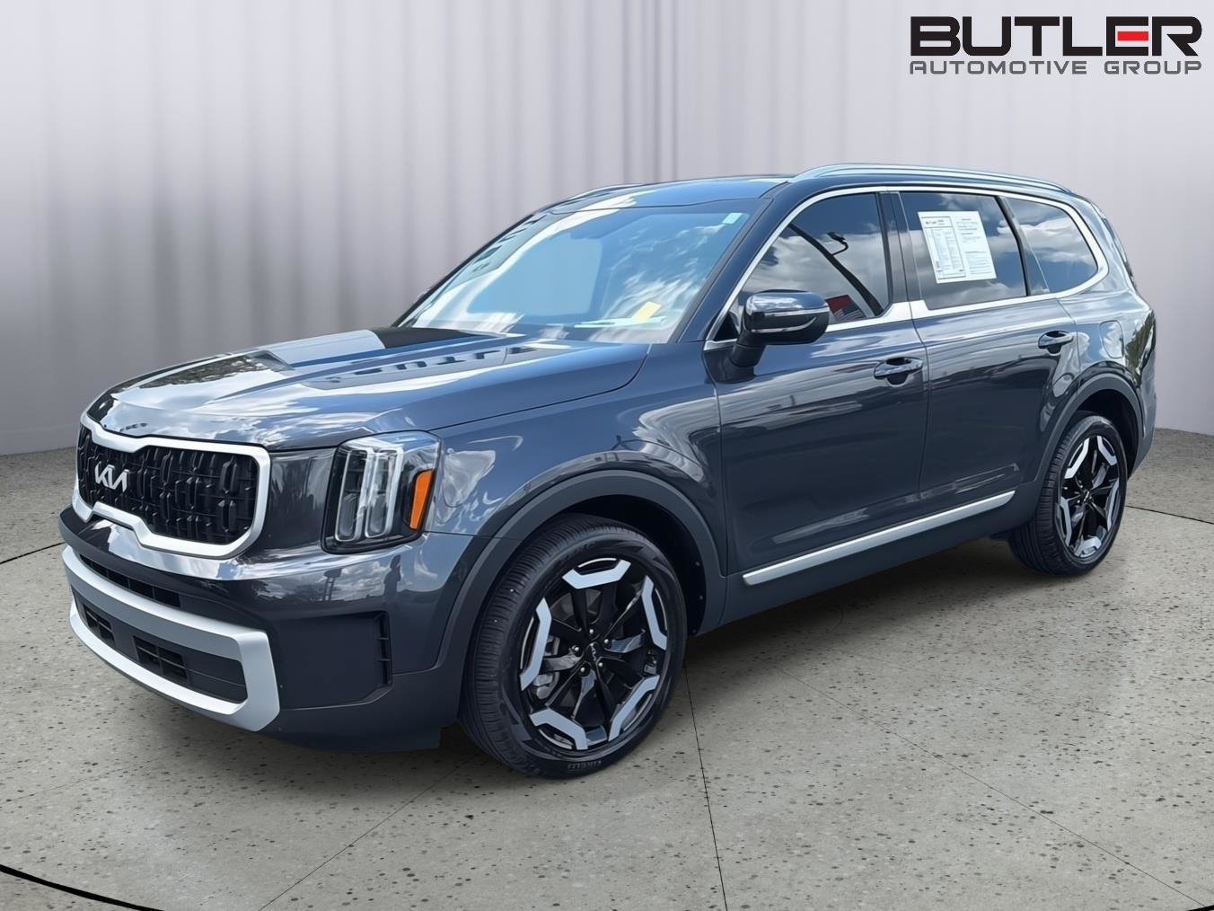 Used 2025 Kia Telluride EX FWD image 2