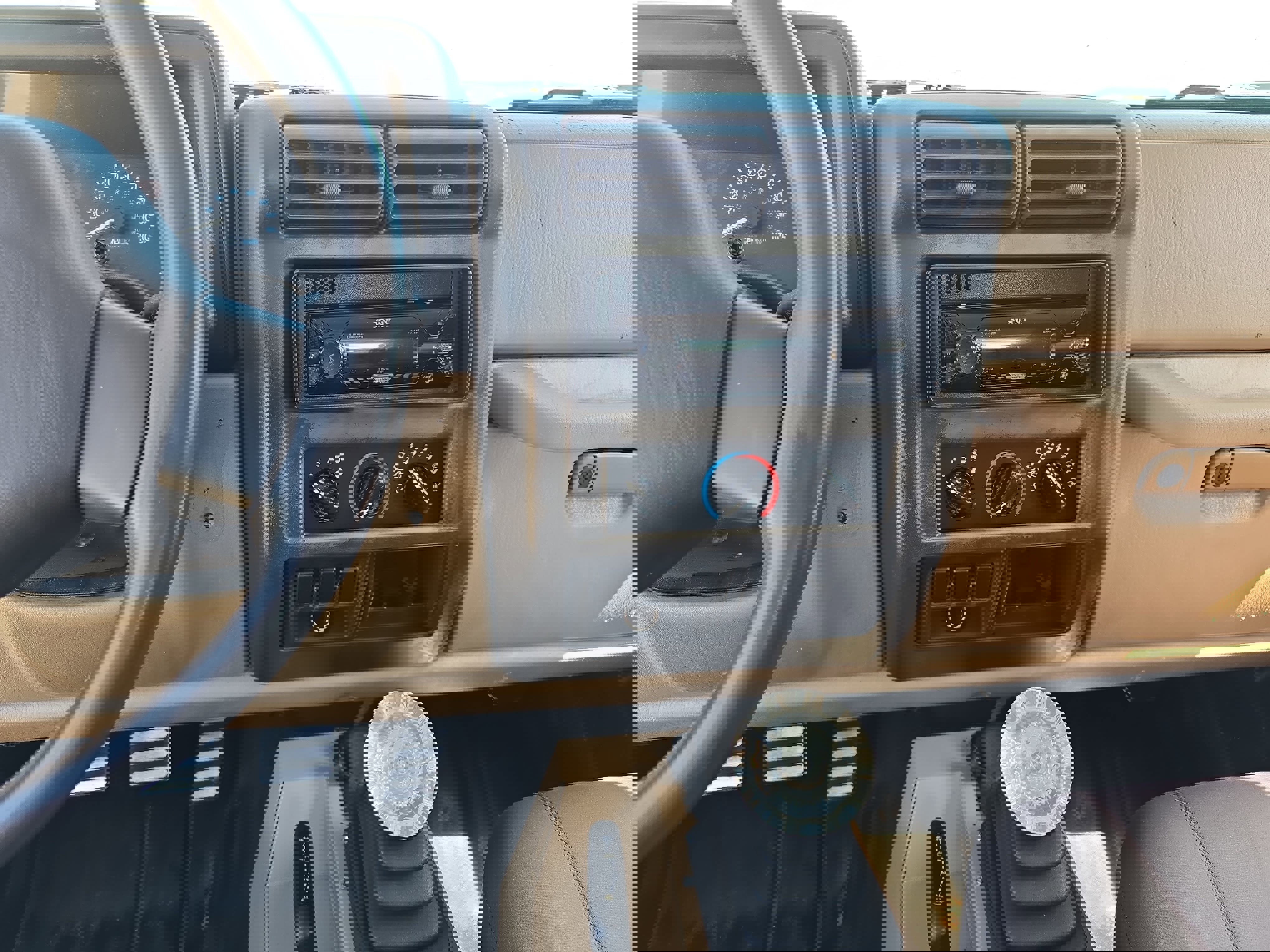 Used 2000 Jeep Wrangler SE image 23