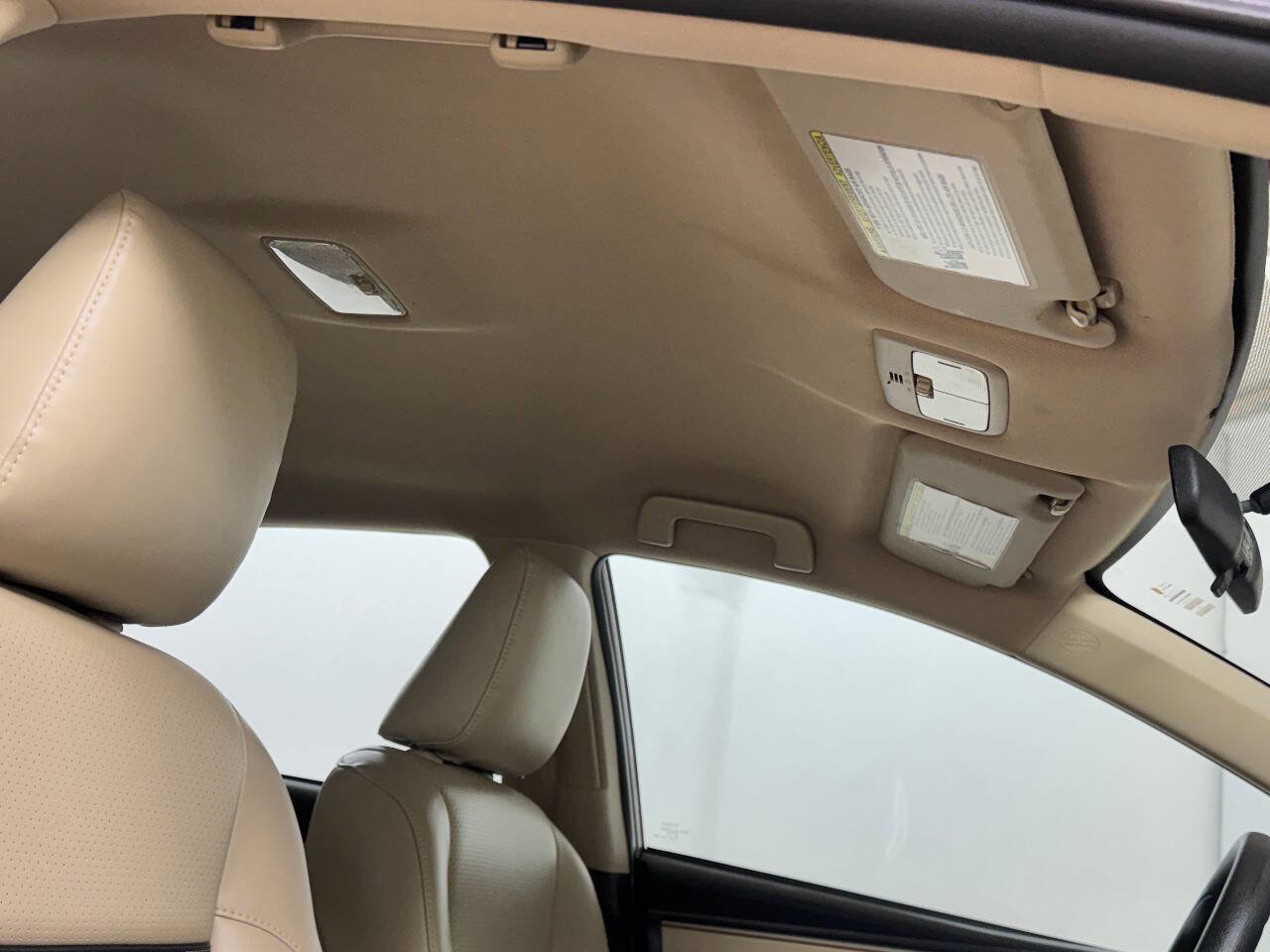 Used 2016 Toyota Corolla LE image 27