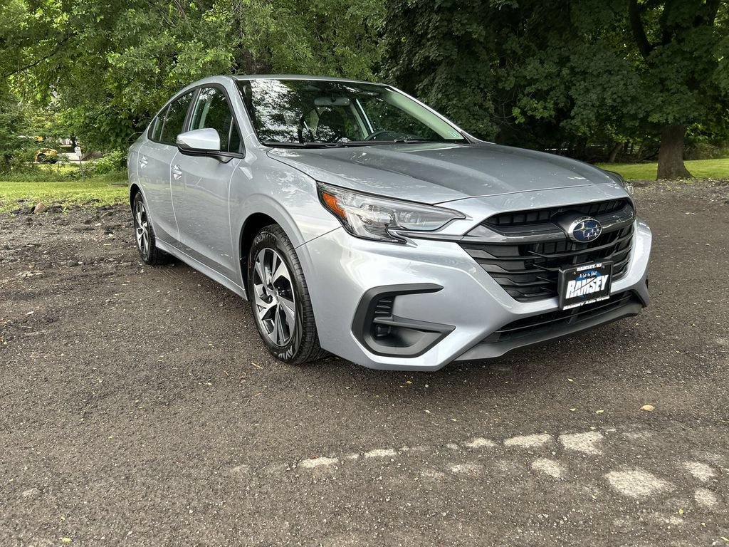 Certified 2025 Subaru Legacy Premium AWD/4WD image 2