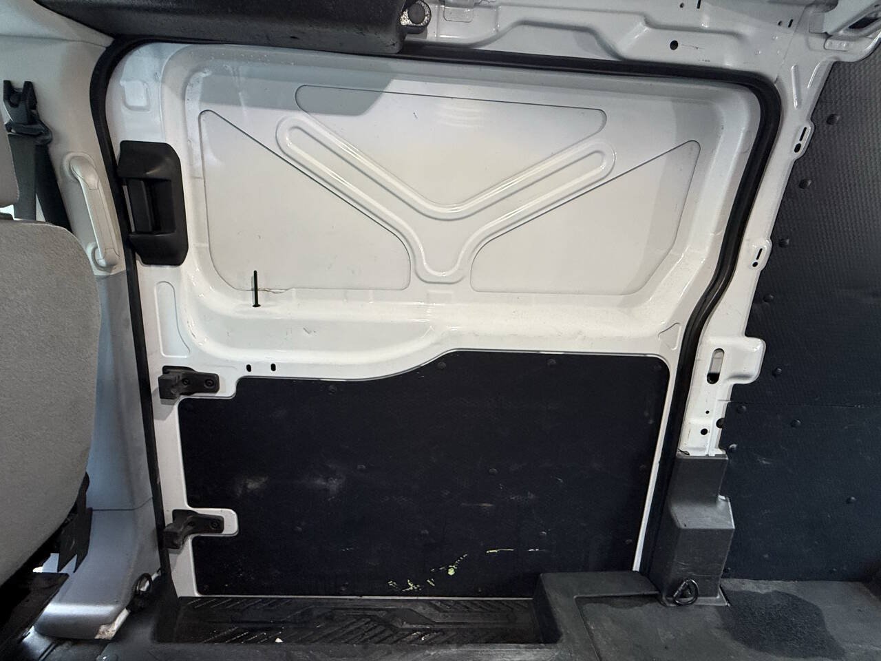 Used 2019 Ford Transit 250 148 Low Roof RWD image 33