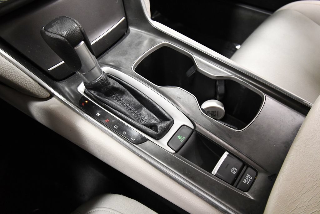 Certified 2018 Honda Accord LX image 22