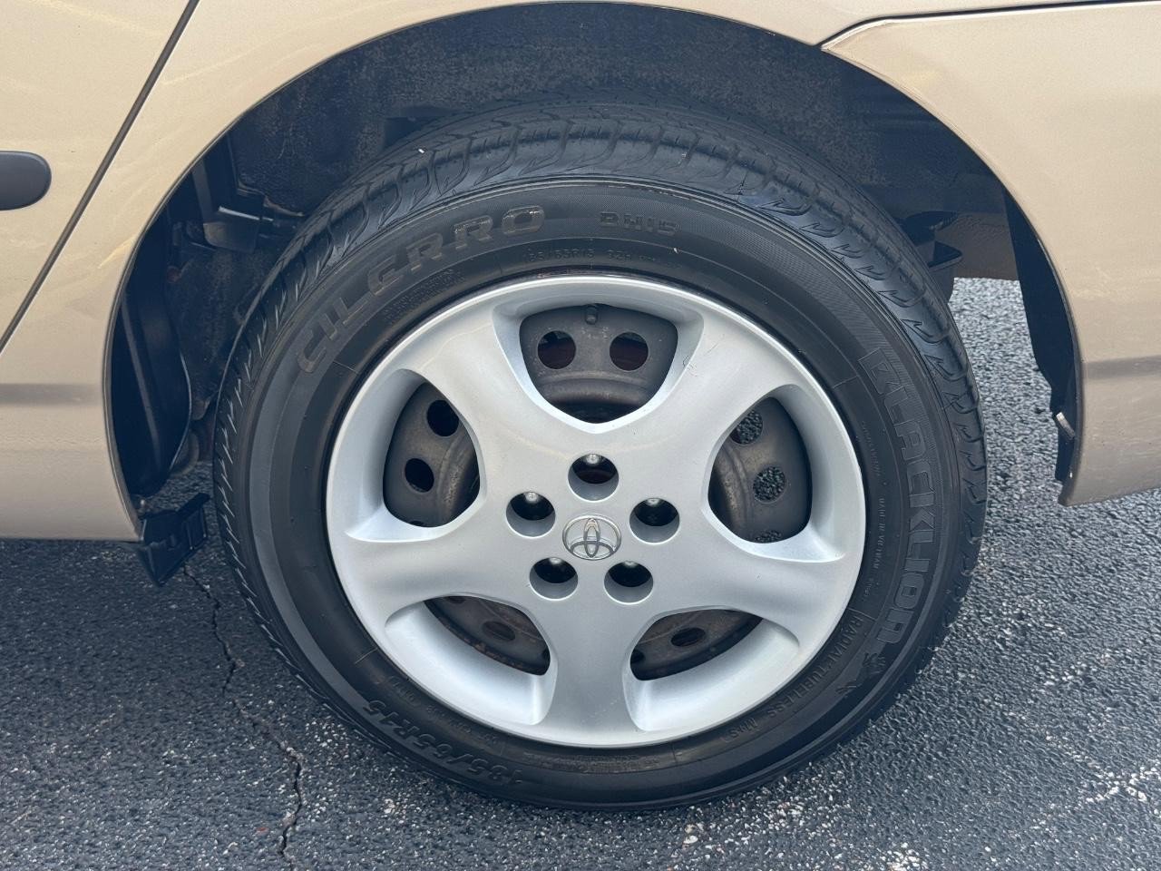 Used 2006 Toyota Corolla CE image 10