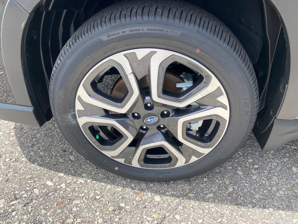 New 2026 Subaru Ascent Limited AWD/4WD image 17