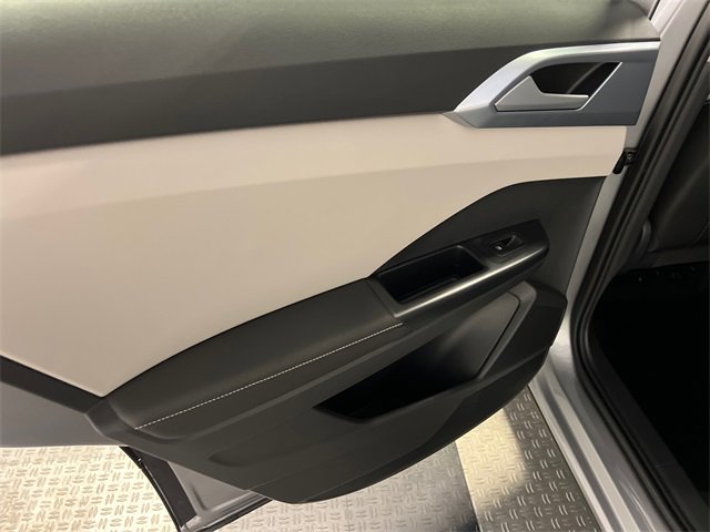 New 2026 Volkswagen Taos SE image 10