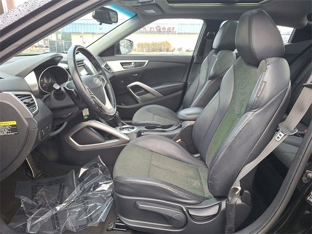 Used 2013 Hyundai Veloster w/ Style Pkg image 13