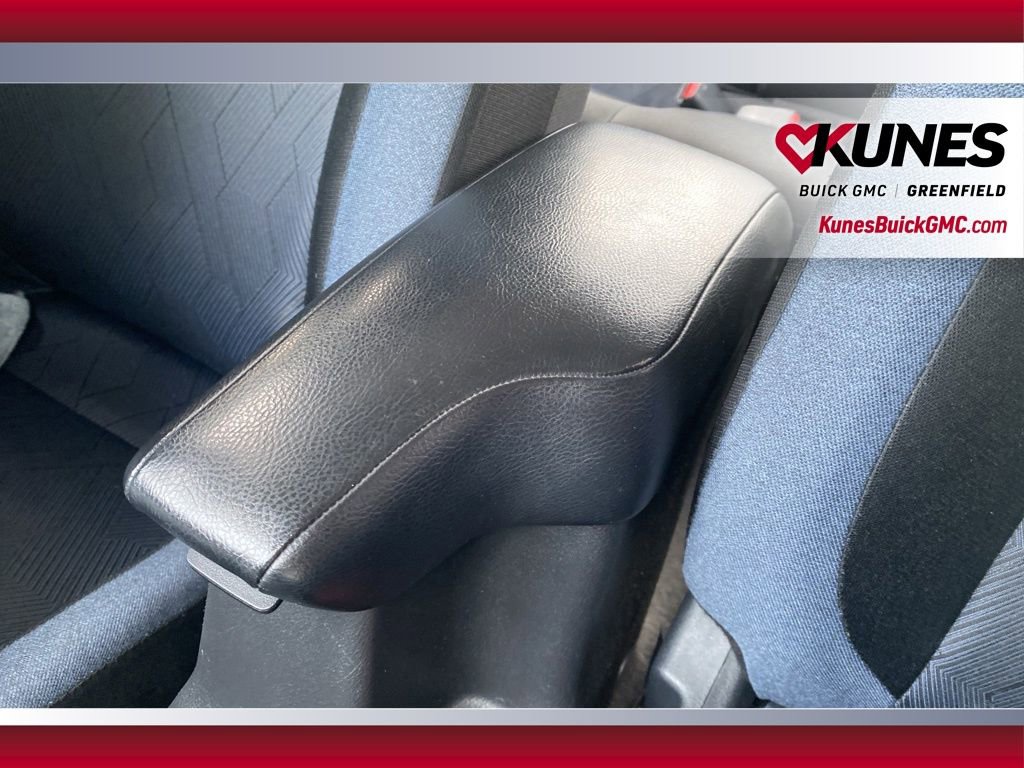 Used 2023 Nissan Versa SV image 27