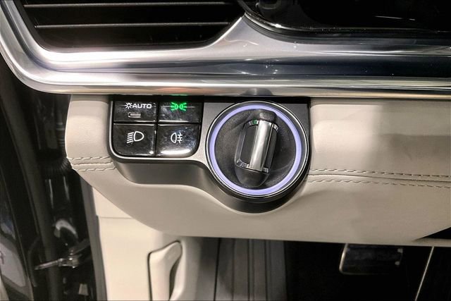 Used 2020 Porsche Panamera 4S image 23