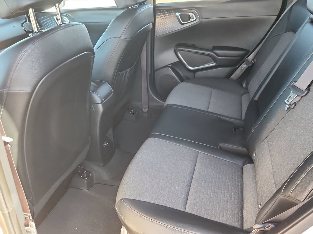 Used 2020 Kia Soul EX w/ Option Group 015 FWD image 11
