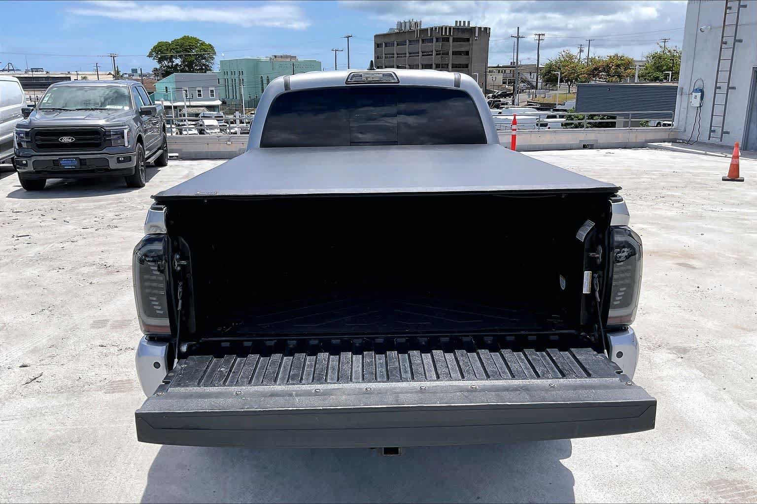 Used 2018 Toyota Tacoma 4x4 Double Cab image 18