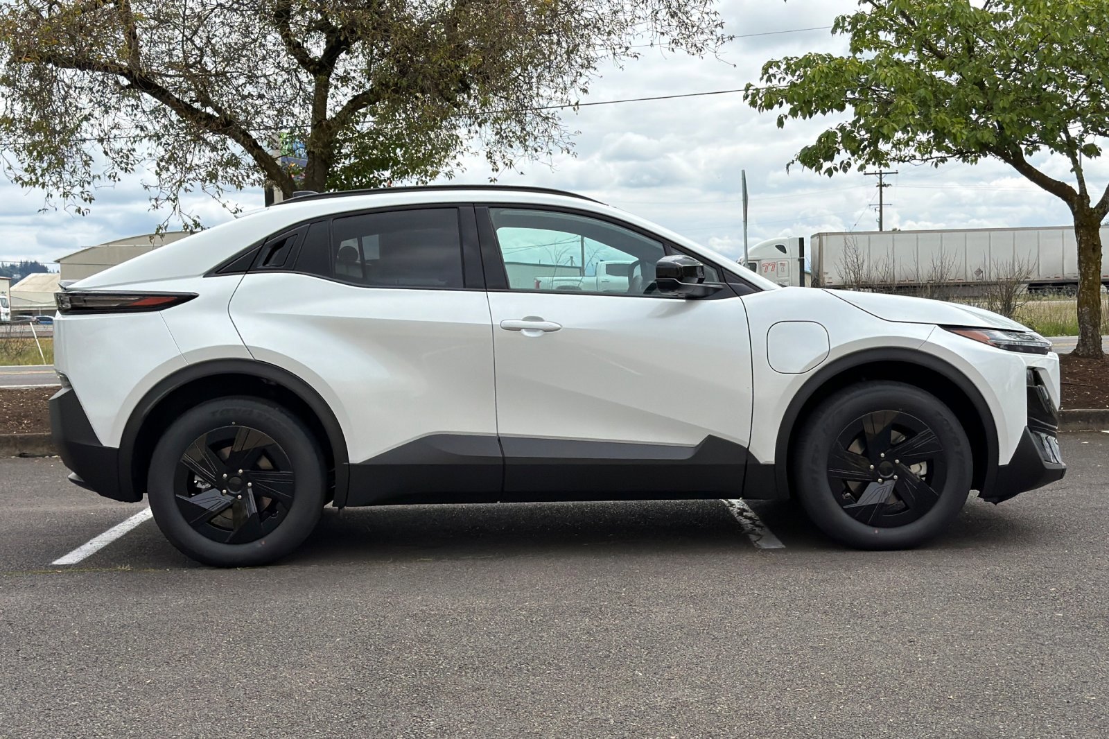 New 2026 Subaru Uncharted AWD image 3