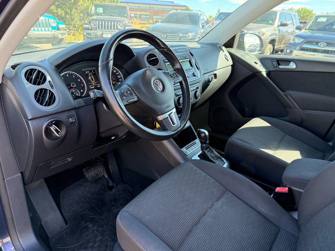 Used 2013 Volkswagen Tiguan S image 14