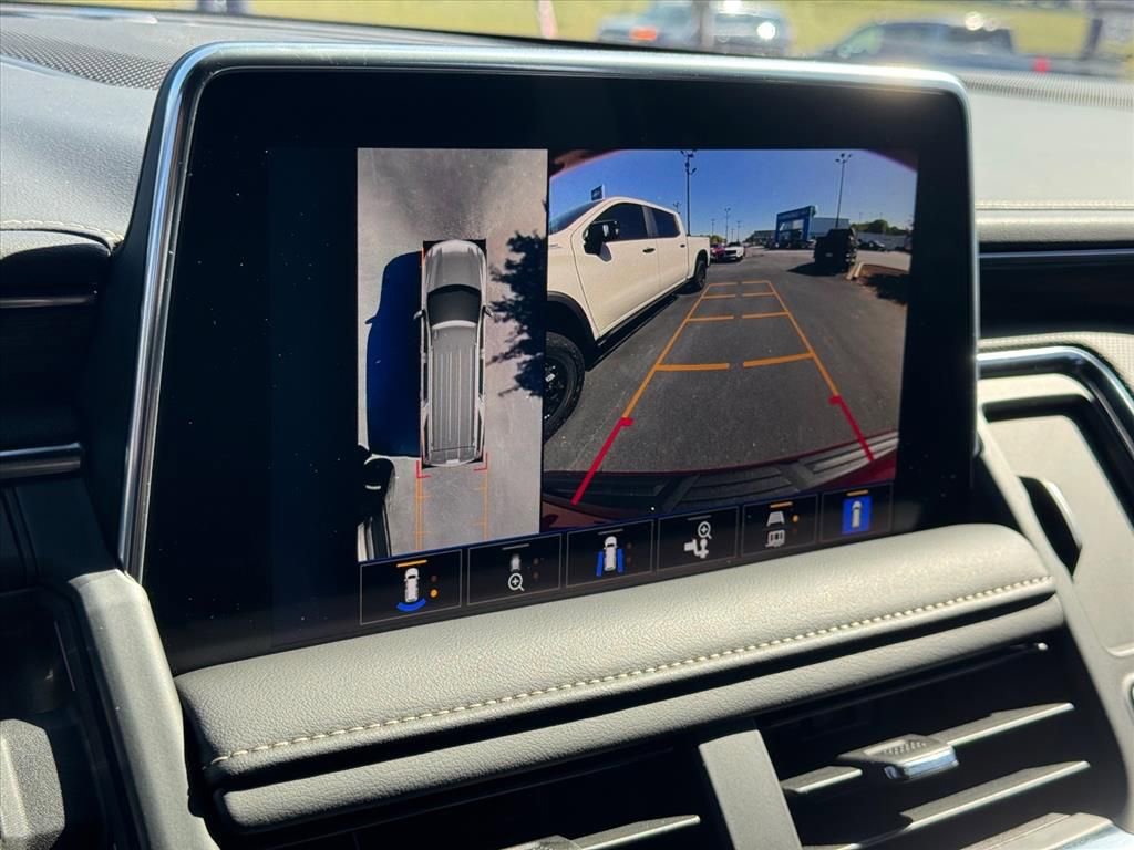 Used 2024 Chevrolet Suburban Premier w/ Premium Package image 29