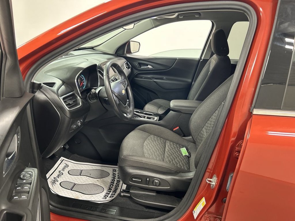 Used 2020 Chevrolet Equinox LT AWD/4WD image 9