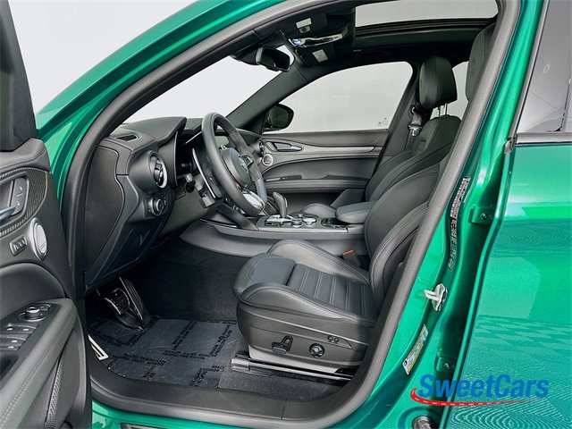 Used 2024 Alfa Romeo Stelvio Quadrifoglio image 9
