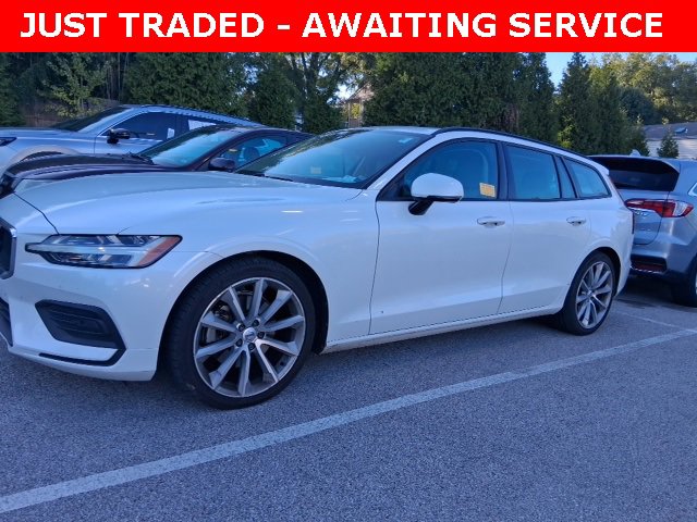 Used 2020 Volvo V60 T5 Momentum