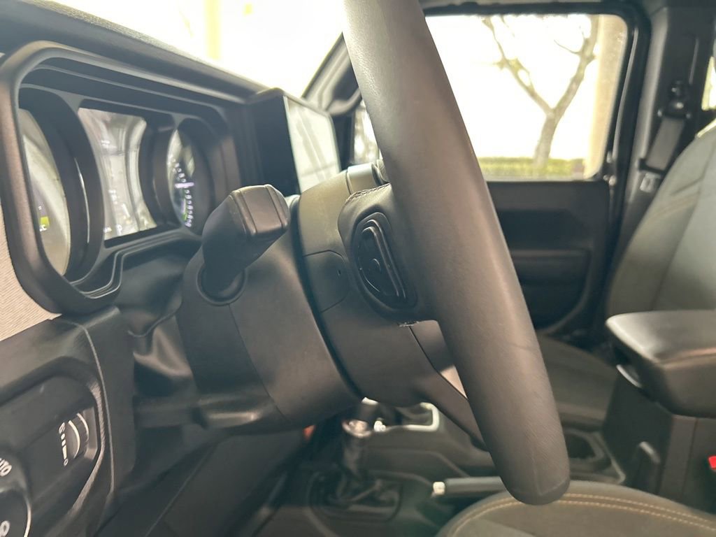 Used 2025 Jeep Wrangler Willys 4xe image 43