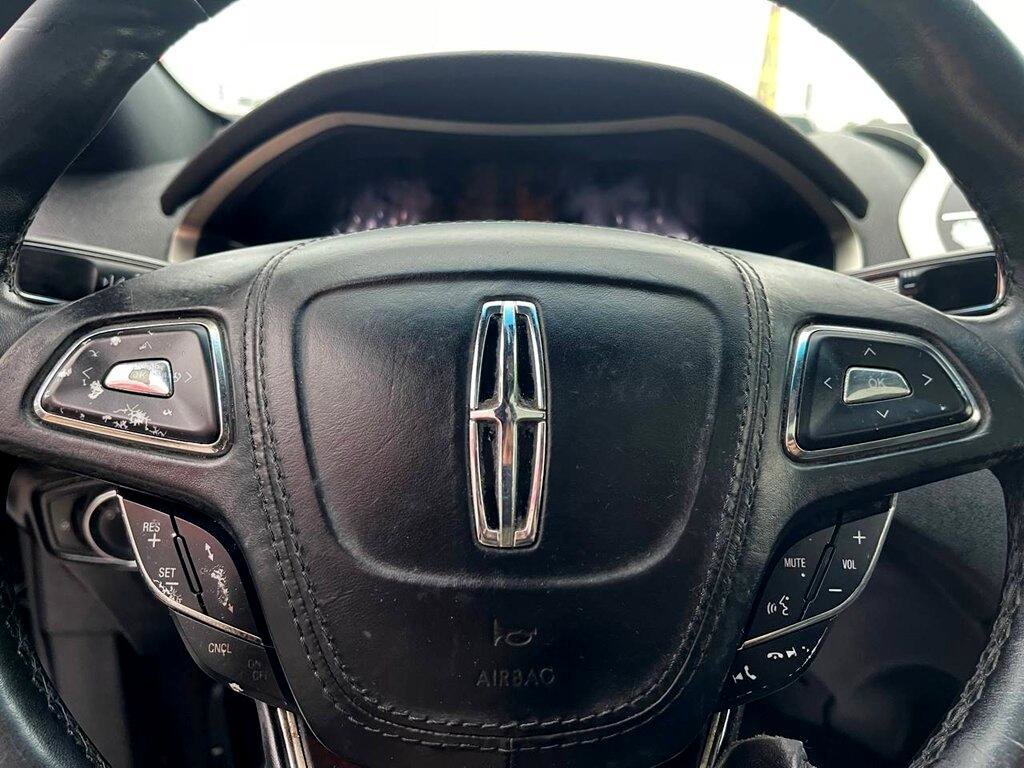 Used 2019 Lincoln MKZ Reserve image 28