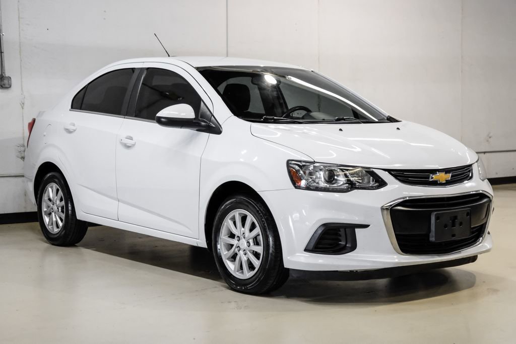 Used 2019 Chevrolet Sonic LT w/ Convenience Package image 6