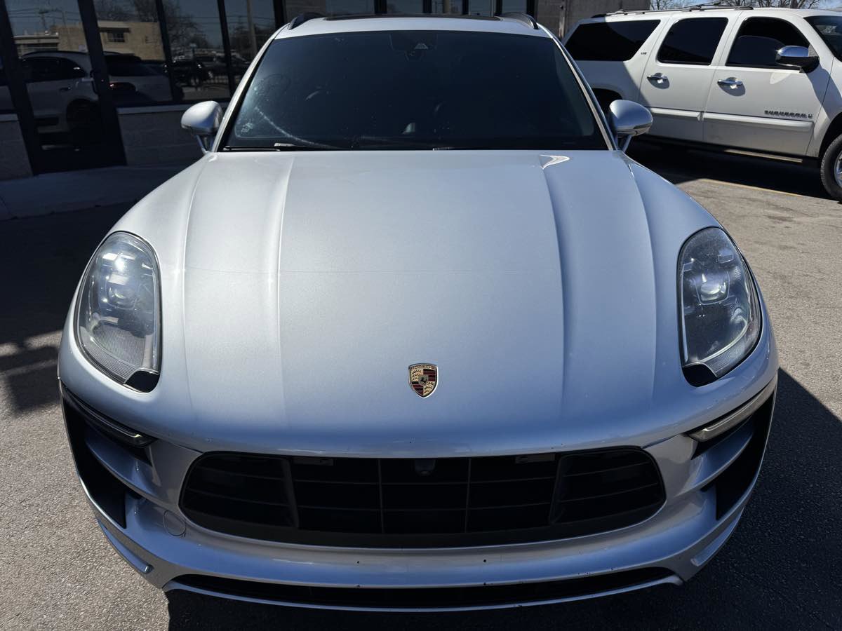 Used 2017 Porsche Macan GTS AWD/4WD image 2