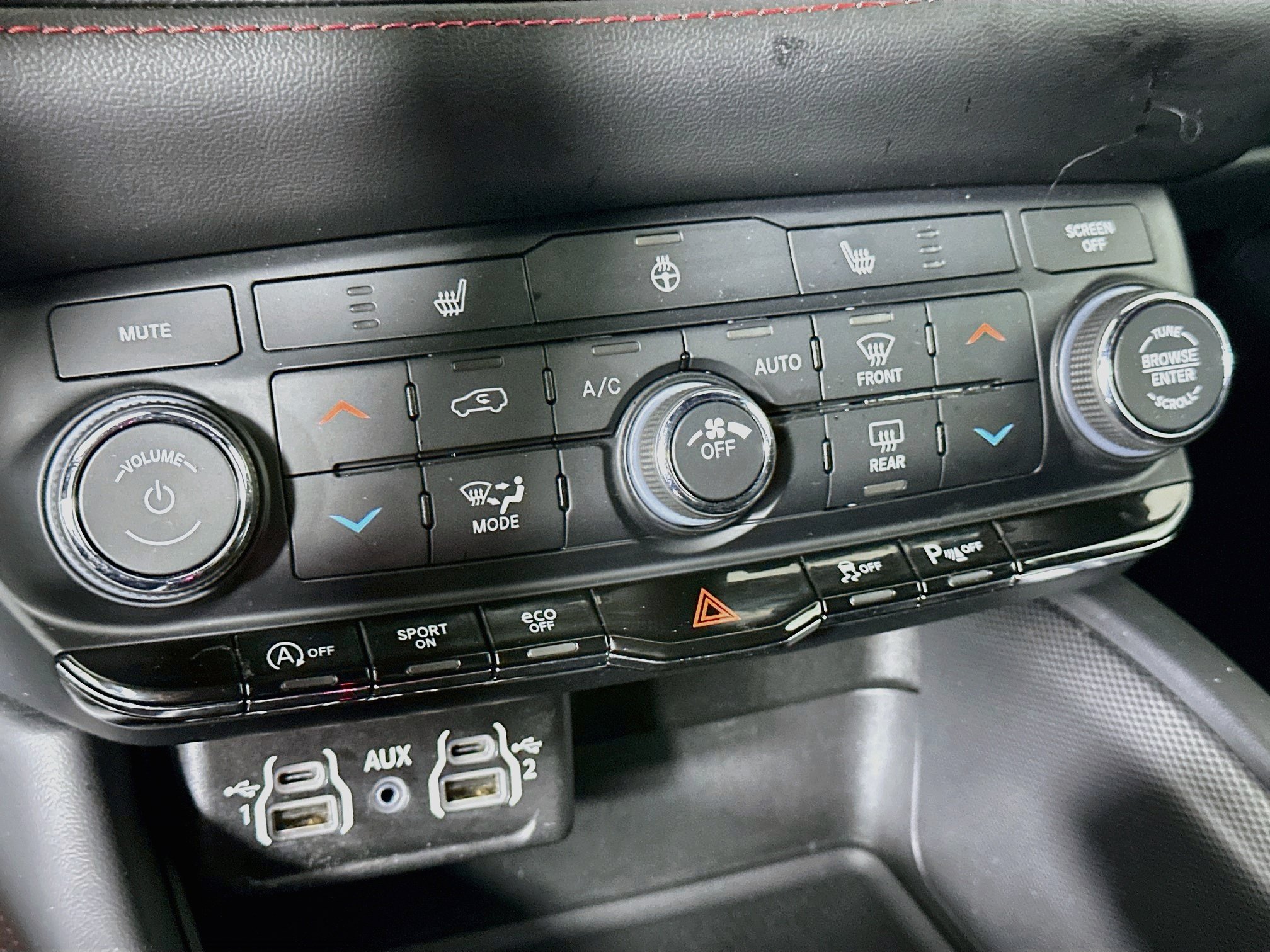 Used 2025 Dodge Durango GT RWD image 23
