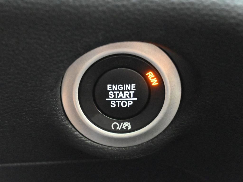 Used 2024 Chrysler Pacifica Pinnacle image 19