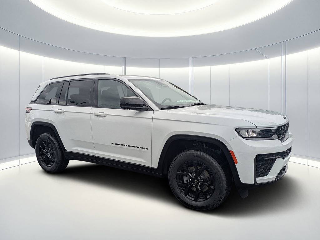 New 2026 Jeep Grand Cherokee Altitude RWD image 1