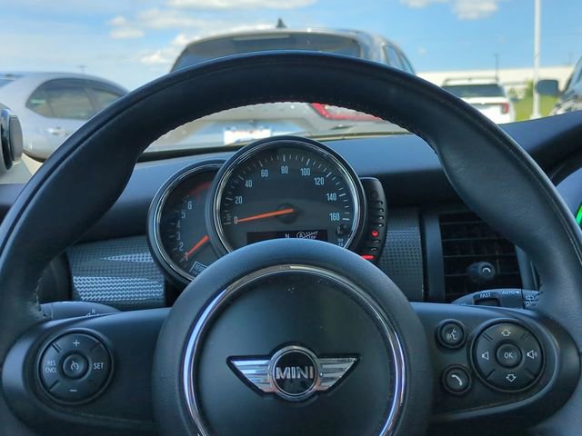 Used 2016 MINI Cooper 4-Door Hardtop FWD image 26