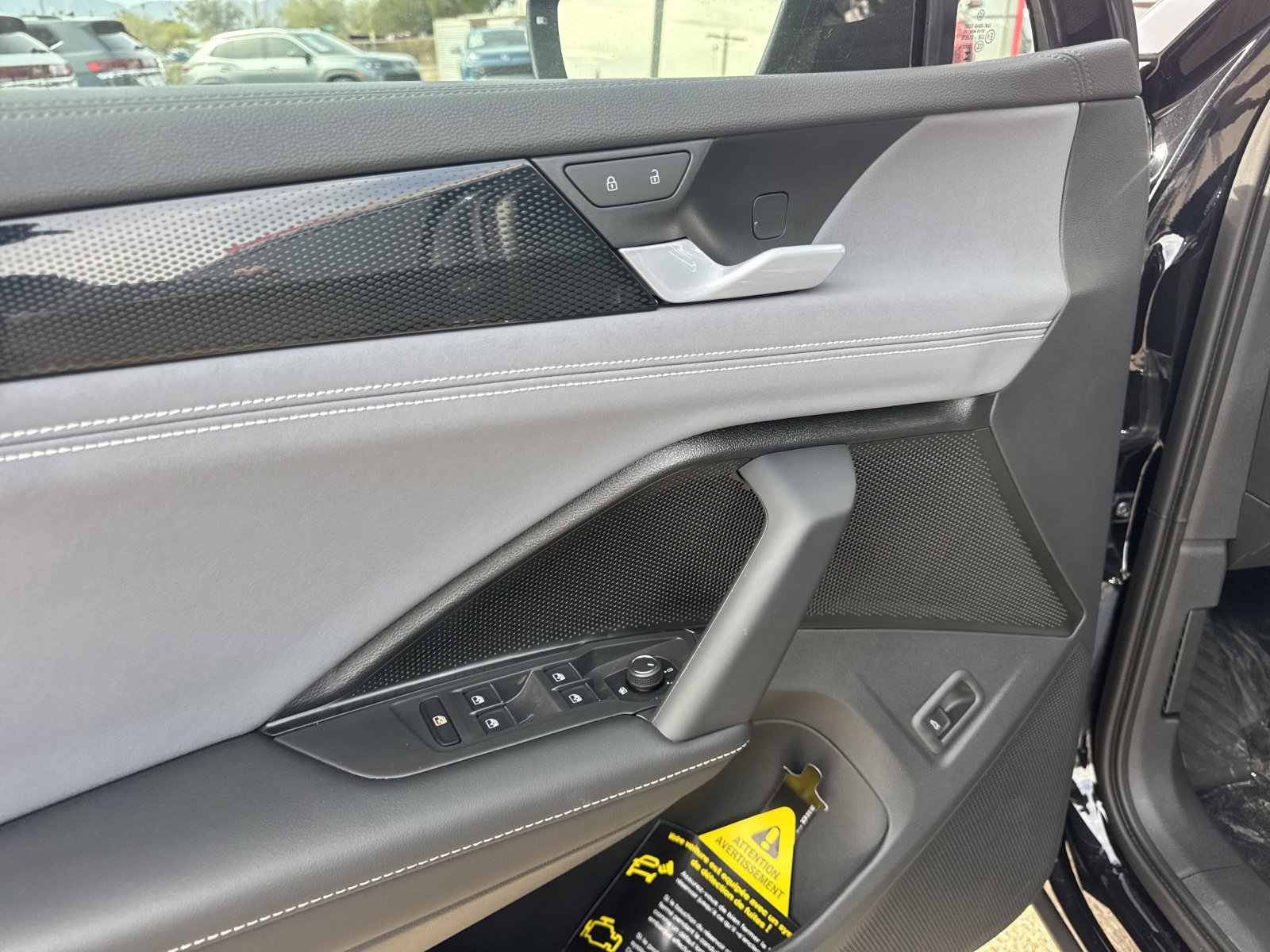 New 2026 Volkswagen Tiguan SE image 24