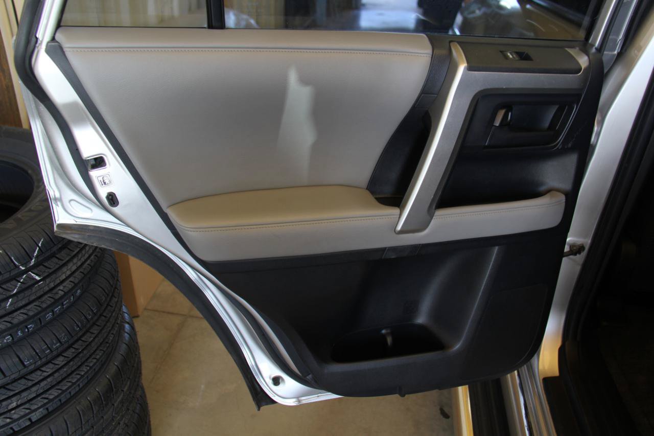 Used 2010 Toyota 4Runner SR5 RWD image 21