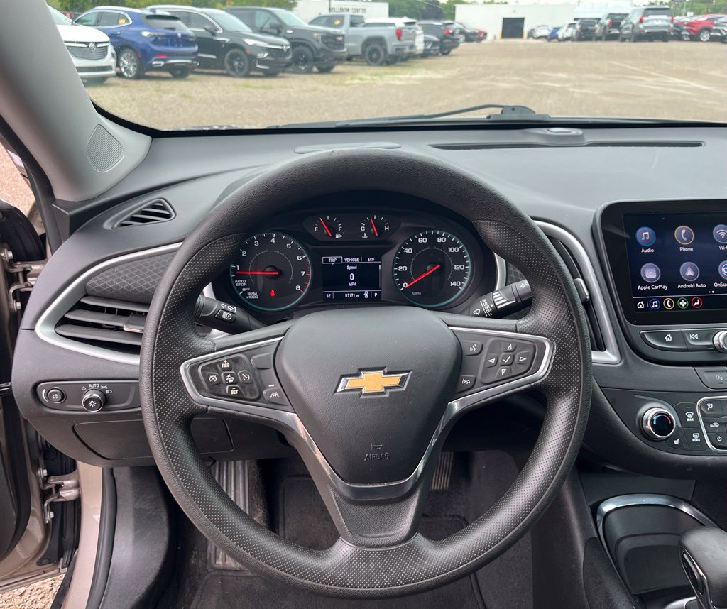 Used 2023 Chevrolet Malibu LT w/ Driver Confidence Package FWD image 21